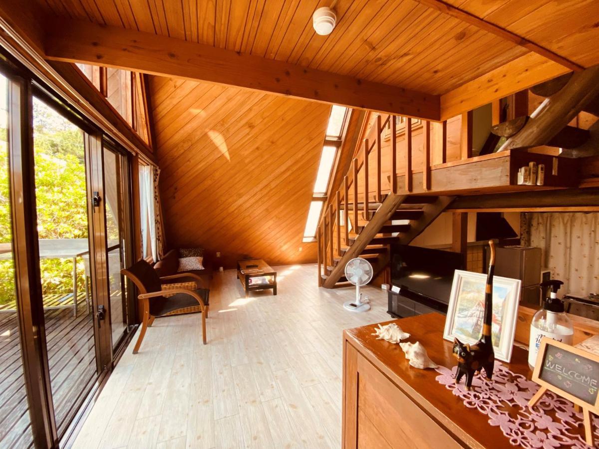 Sea Breeze Vila Onna Exterior foto