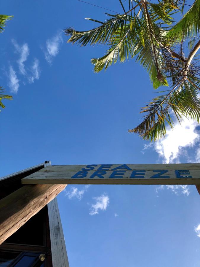 Sea Breeze Vila Onna Exterior foto