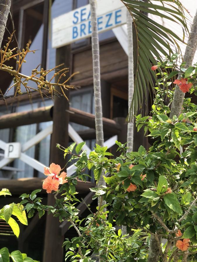 Sea Breeze Vila Onna Exterior foto